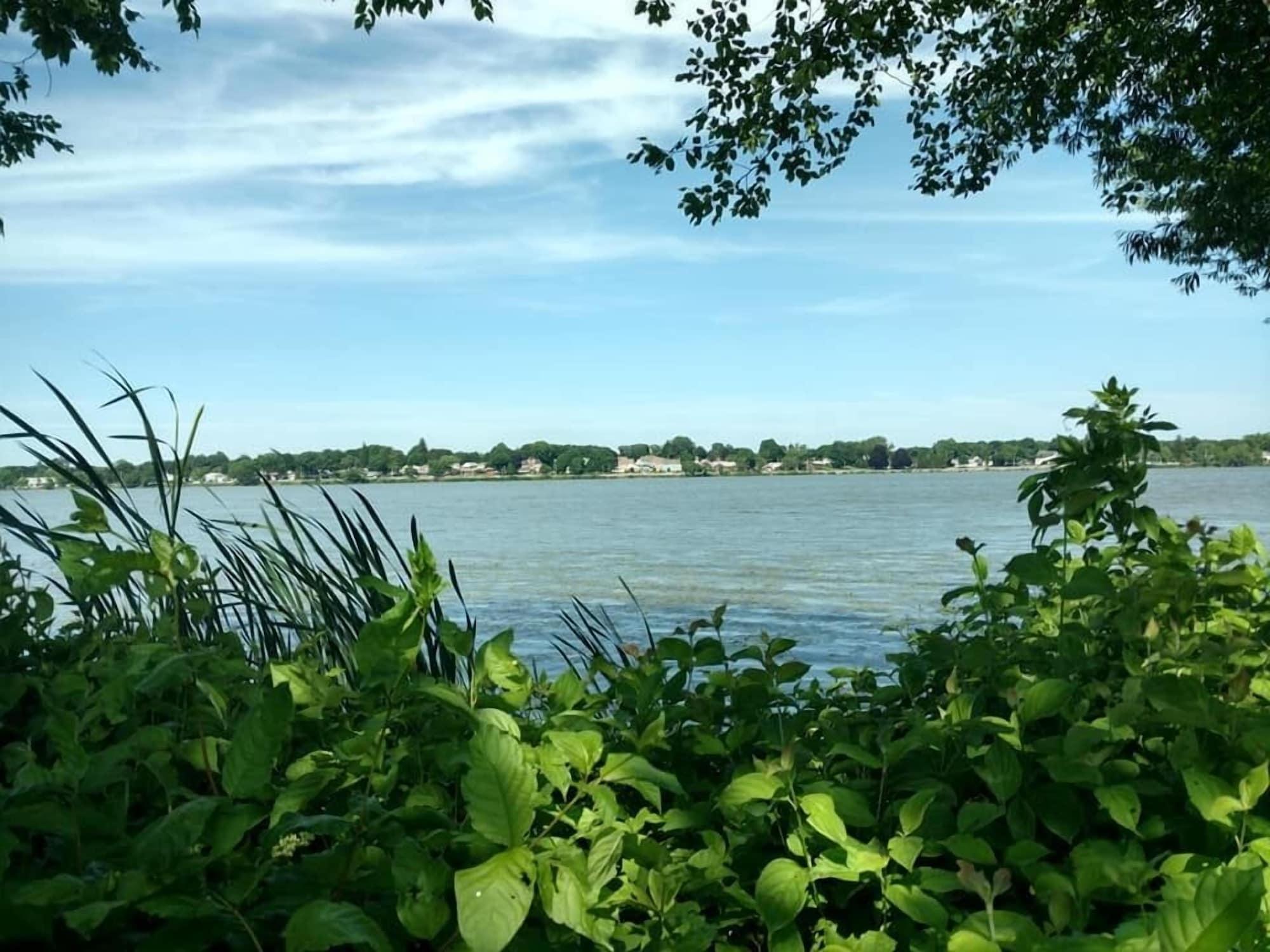 Lakeside Inn Wakefield Εξωτερικό φωτογραφία