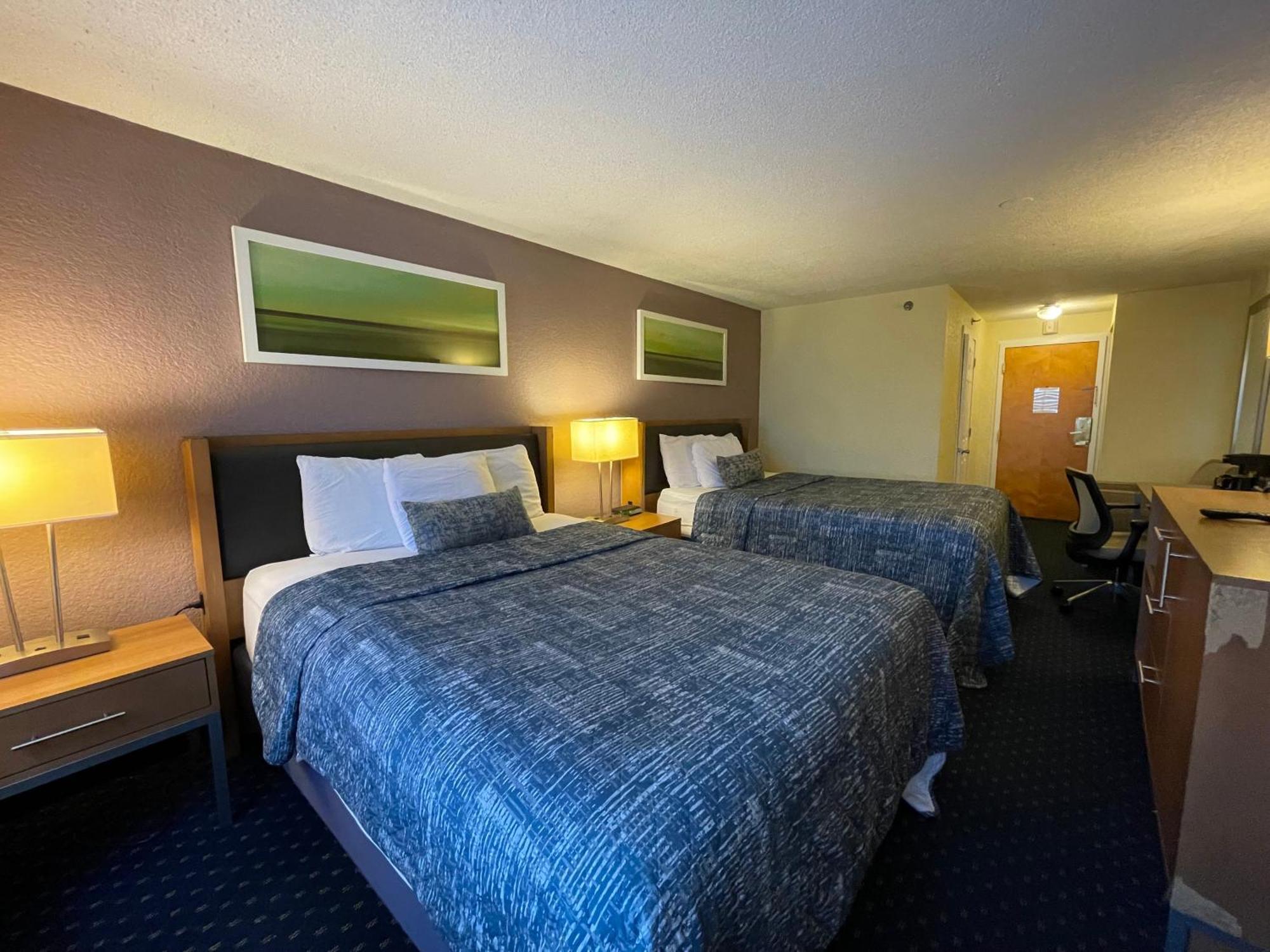 Lakeside Inn Wakefield Εξωτερικό φωτογραφία